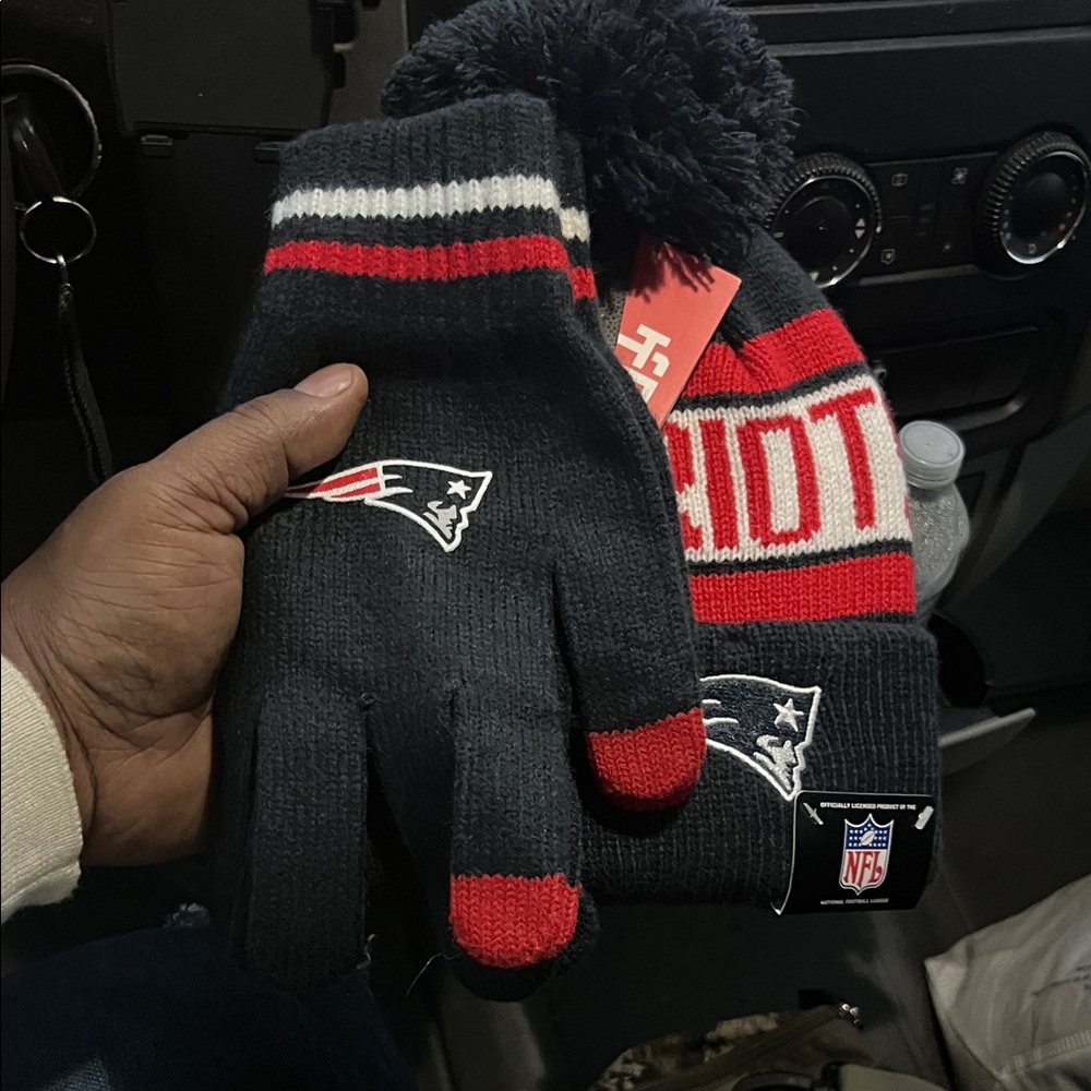 NFL Patriots Knit Beanie and Gloves Set - Black, Red, White